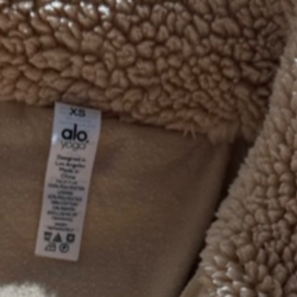 Alo Sherpa Jacket - Picture 3 of 4